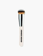 The Everything Brush - Comfortable Wear Makeup Pick