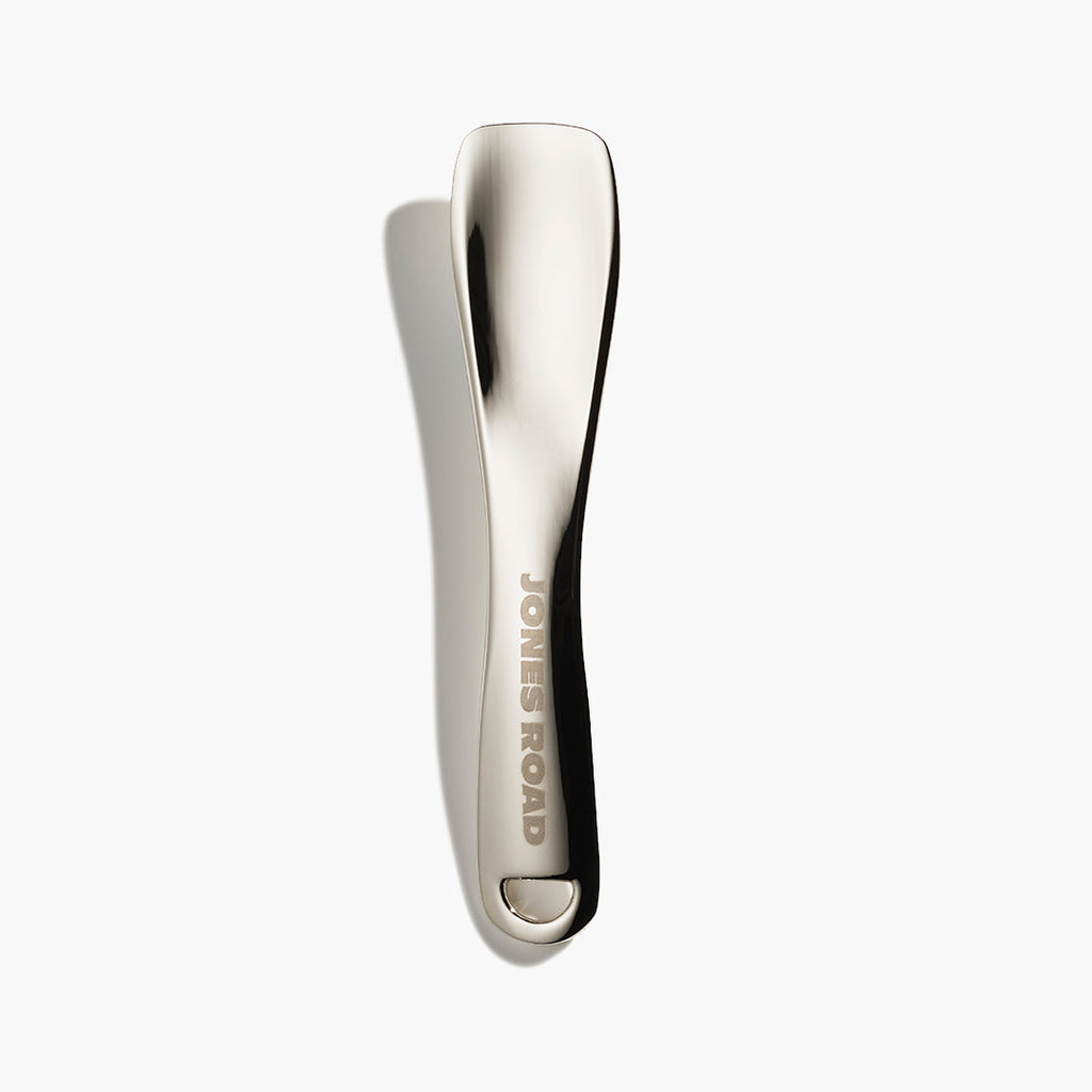 The Spatula - Modern Makeup Favorite